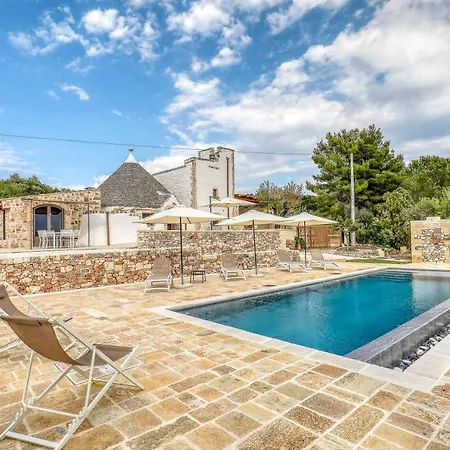Trulli Tower Chata