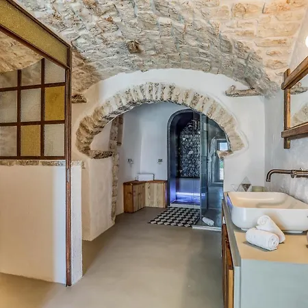 Trulli Tower Lodge